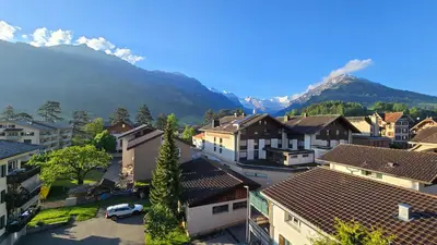 Ein allgemeiner Bergblick oder ein Berglick von der Ferienwohnung aus