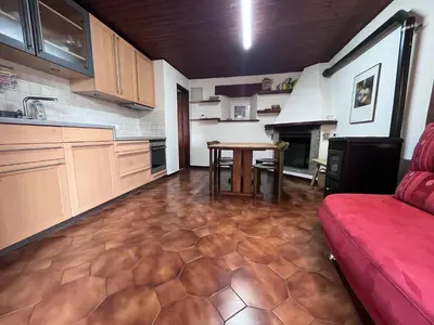 Küche/Küchenzeile in der Unterkunft Schönes Rustico in bester Lage - 2 min an den See