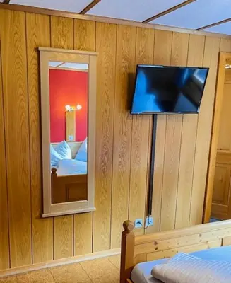 TV/Unterhaltungsangebot in der Unterkunft Gasthaus Tschiffra