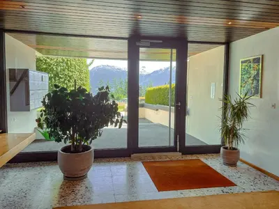 Ein allgemeiner Bergblick oder ein Berglick von der Ferienwohnung aus