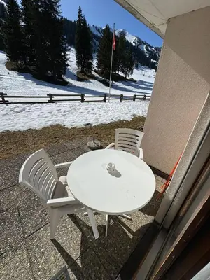 Family-Friendly Mörlialp Flat with Views im Winter