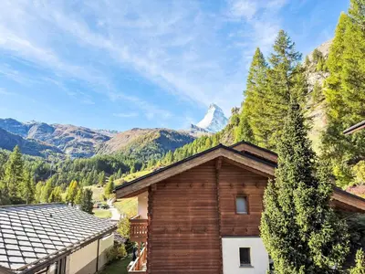 Ein allgemeiner Bergblick oder ein Berglick von der Ferienwohnung aus
