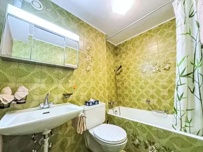 Ein Badezimmer in der Unterkunft Apartment Pasadena-5 by Interhome