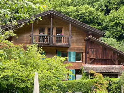 Das Gebäude in dem sich die Ferienwohnung befindet