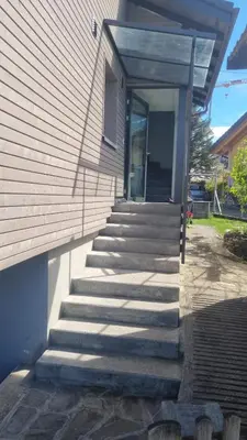 Das Gebäude in dem sich die Ferienwohnung befindet