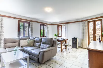 Ein Sitzbereich in der Unterkunft Panoramic House on Lake Maggiore