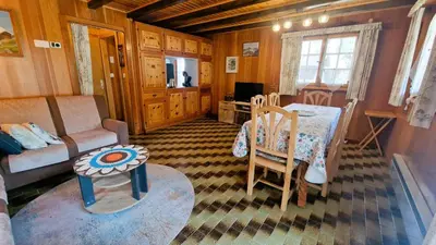 Ein Sitzbereich in der Unterkunft Chalet Lu Verzache 5 personnes