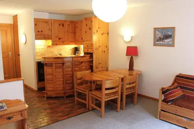 Küche/Küchenzeile in der Unterkunft Bel Alp 2 Appartement avec jardin Evolene