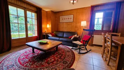 Ein Sitzbereich in der Unterkunft Bel Alp 3 - Rez avec jardin - 5 personnes- Evolene