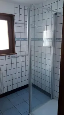 Ein Badezimmer in der Unterkunft Edelweiss - Ile-de-Paix - 1985 la Forclaz