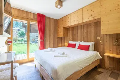 Ein Bett oder Betten in einem Zimmer der Unterkunft Polaris 1 004 LUXE & SKI LIFT apartment 6 pers
