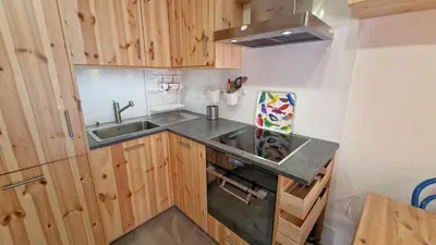 Küche/Küchenzeile in der Unterkunft Pra Charris - La Forclaz - Appartement