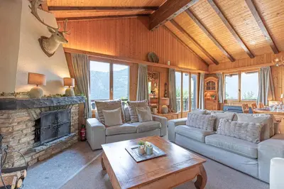 Ein Sitzbereich in der Unterkunft Le Petit Renard MOUNTAIN & QUIET 7 pers