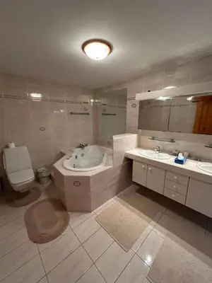 Ein Badezimmer in der Unterkunft Mountain View perfect retreat in Crans