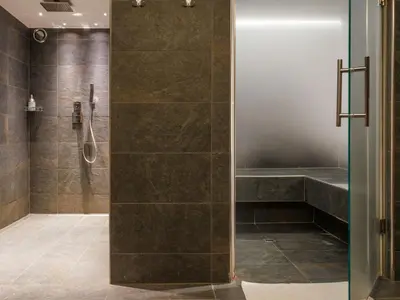 Ein Badezimmer in der Unterkunft Chalet Victoria-2 by Interhome