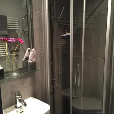 Ein Badezimmer in der Unterkunft Ferienwohnung Bahari Zermatt