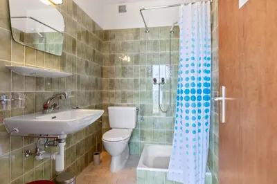 Ein Badezimmer in der Unterkunft Crans-Montana - 6 pers - 5 lits - 2 parkings