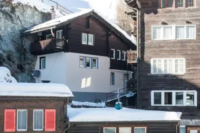 Gemütliches Chalet, 2 Min vom Kirchplatz by ZermattStays im Winter