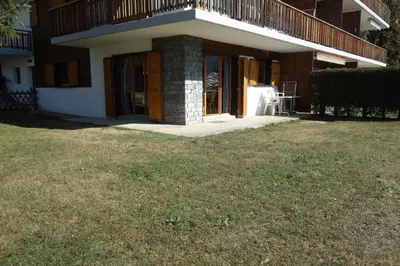 Das Gebäude in dem sich die Ferienwohnung befindet