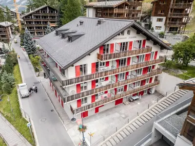 Das Gebäude in dem sich die Ferienwohnung befindet