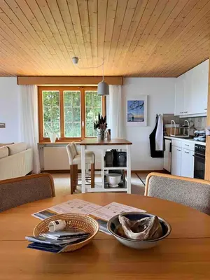 Küche/Küchenzeile in der Unterkunft Amazing Lake Views-Cozy Retreat-King Bed