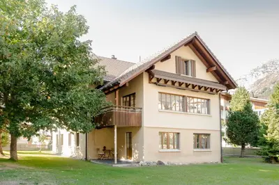 Das Gebäude in dem sich die Ferienwohnung befindet