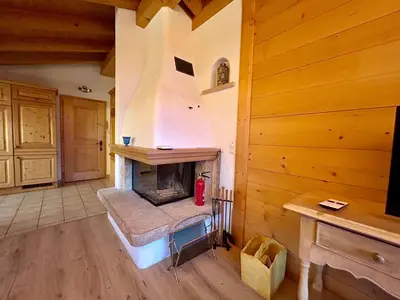 TV/Unterhaltungsangebot in der Unterkunft Gstaad Blue Sky Chalet with stunning views