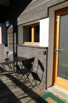 Ein Balkon oder eine Terrasse in der Unterkunft Appartement sous les combles Sony 29