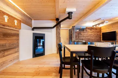 TV/Unterhaltungsangebot in der Unterkunft Chalet Himmel - Top renoviertes Walliserhaus in Biel VS