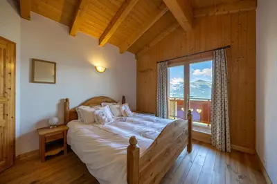 Ein Bett oder Betten in einem Zimmer der Unterkunft Chalet Chocolat - Great view