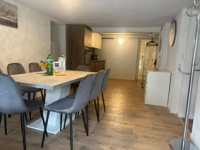 Küche/Küchenzeile in der Unterkunft Ferienwohnung Winterzeit EG - Interlaken Thun Spiez Kandersteg