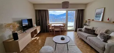 Ein allgemeiner Bergblick oder ein Berglick von der Ferienwohnung aus