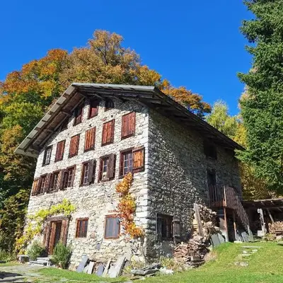 Rauft-Perfekter Rückzugsort für besondere Feierlichkeiten 2500 m2 Grundstück mitten in der Natur