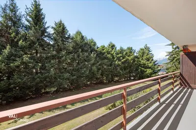 Ein Balkon oder eine Terrasse in der Unterkunft Alpine Nest Crans-Montana