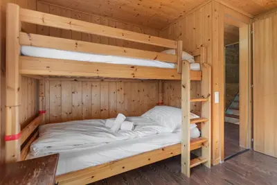 Ein Bett oder Betten in einem Zimmer der Unterkunft Gîte Salgesh - 16 pers & 16 lits - Terrasse - Nature