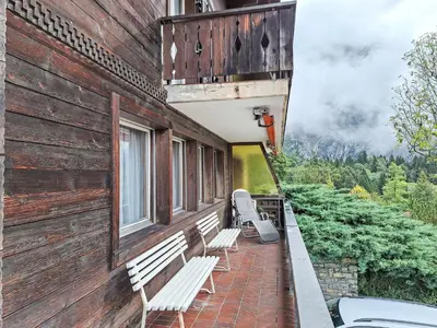 Ein Balkon oder eine Terrasse in der Unterkunft Apartment WOKA 1 by Interhome
