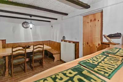 Ein Sitzbereich in der Unterkunft Maison Crans-Montana, 7 pers - 7 lits, Jardin & Carnotzet
