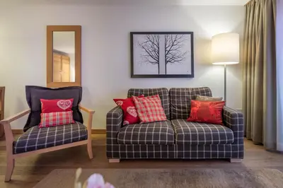 Ein Sitzbereich in der Unterkunft City Peak 2 Studio - in the heart of Zermatt