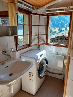 Ein Badezimmer in der Unterkunft Saflischgarten