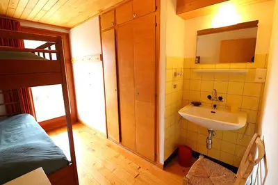 Ein Badezimmer in der Unterkunft Chalet Kiri 8 personnes Sur les hauteurs d Evolene