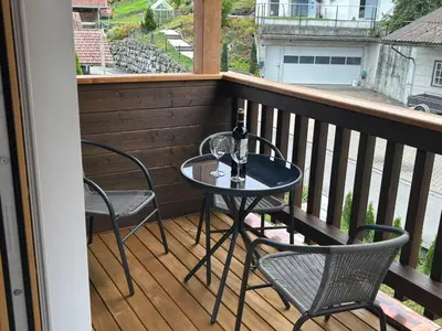 Ein Balkon oder eine Terrasse in der Unterkunft Apartment Bärgli in Krattigen