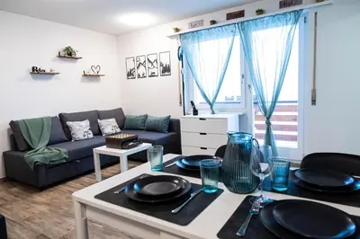 Ein Sitzbereich in der Unterkunft Modernes Studio I Majing I Leukerbad I Gemmi