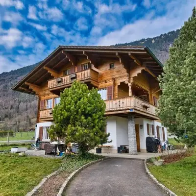 Kiwi Chalet - Mountain Views & Cozy NZ Vibes