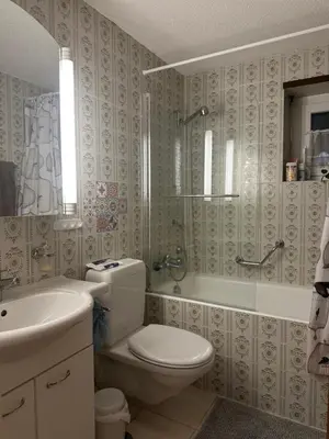 Ein Badezimmer in der Unterkunft Ferienwohnungen in Leukerbad