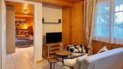 TV/Unterhaltungsangebot in der Unterkunft Gemütliche 2-Zimmer Wohnung mir Bergblick