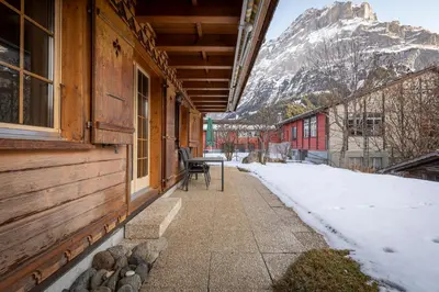 Ein allgemeiner Bergblick oder ein Berglick von der Ferienwohnung aus