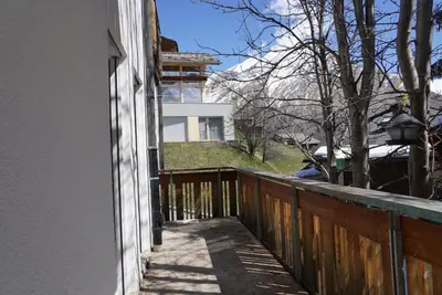 Das Gebäude in dem sich die Ferienwohnung befindet
