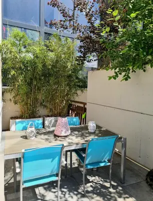 Ein Patio oder anderer Außenbereich in der Unterkunft Appartement spacieux et cosy, vue imprenable
