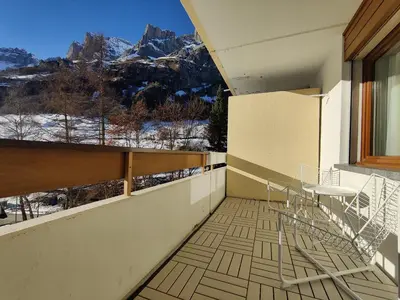 Ein Balkon oder eine Terrasse in der Unterkunft Big studio, just renovated, great views, with free parking