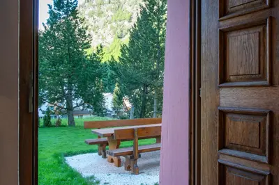 Ein Garten an der Unterkunft Haus Amici